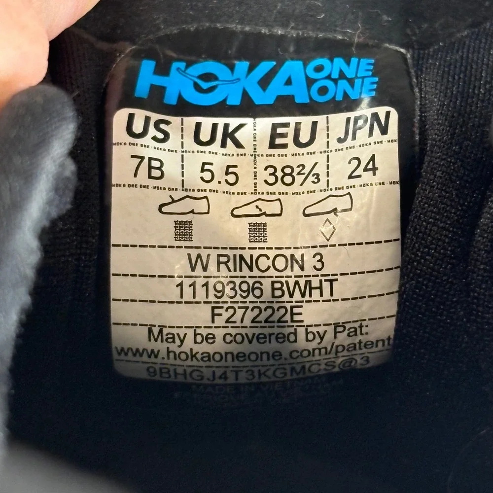 Hoka Rincon 3 Running Shoes Womens 7 Black White Lightweight Sneakers 1119396